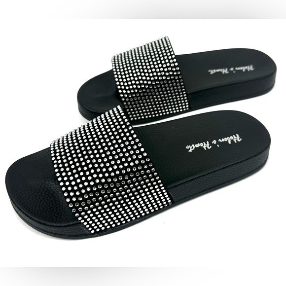 NWOT Helen’s Heart Black and Silver Rhinestone Slide Sandals Sz 6 - Picture 1 of 11